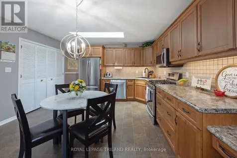 31 Neal Avenue St. Thomas ON N5R 6B5