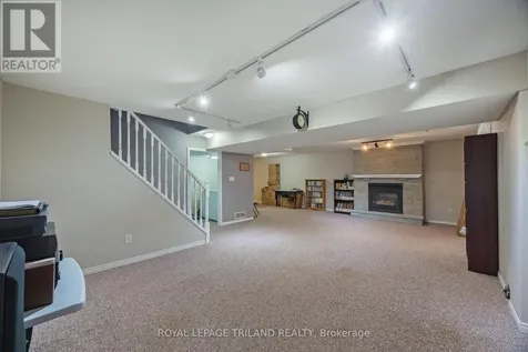 31 Neal Avenue St. Thomas ON N5R 6B5