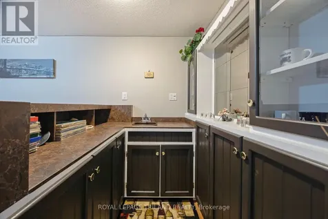 31 Neal Avenue St. Thomas ON N5R 6B5
