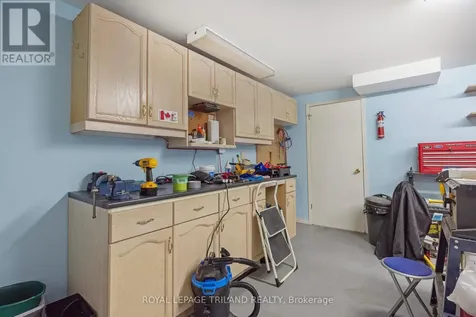 31 Neal Avenue St. Thomas ON N5R 6B5