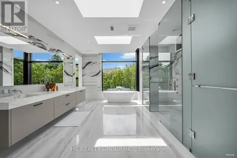 7 Whitelaw Court Markham (grandview) ON L3T 5E6