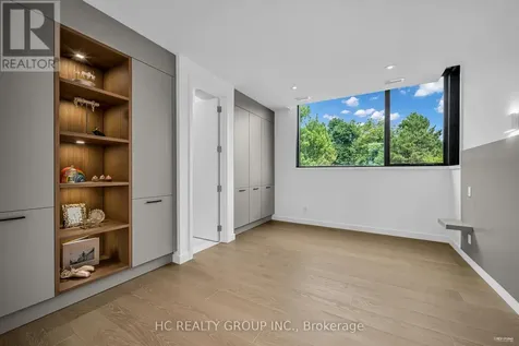 7 Whitelaw Court Markham (grandview) ON L3T 5E6
