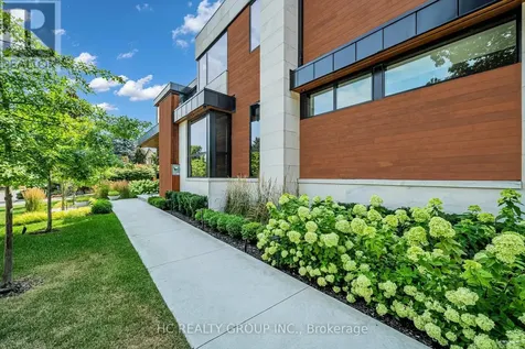 7 Whitelaw Court Markham (grandview) ON L3T 5E6