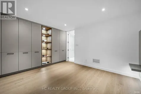 7 Whitelaw Court Markham (grandview) ON L3T 5E6