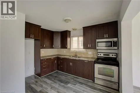 271 Highbrook Crescent Kitchener ON N2E 3S6