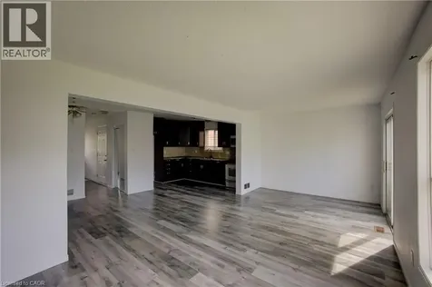 271 Highbrook Crescent Kitchener ON N2E 3S6