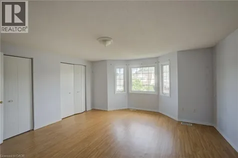271 Highbrook Crescent Kitchener ON N2E 3S6