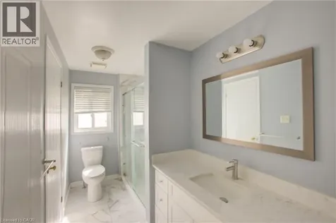 271 Highbrook Crescent Kitchener ON N2E 3S6