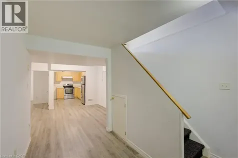 271 Highbrook Crescent Kitchener ON N2E 3S6