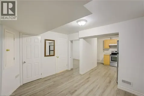 271 Highbrook Crescent Kitchener ON N2E 3S6