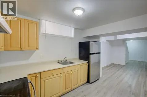 271 Highbrook Crescent Kitchener ON N2E 3S6