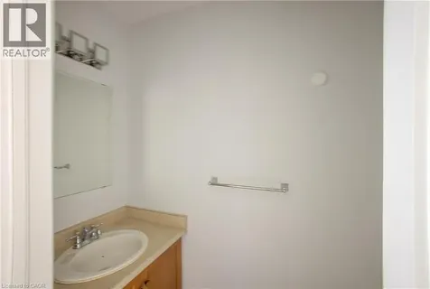 271 Highbrook Crescent Kitchener ON N2E 3S6