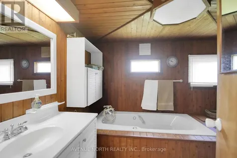 6898 Mitch Owens Road Ottawa ON K4P 1C5