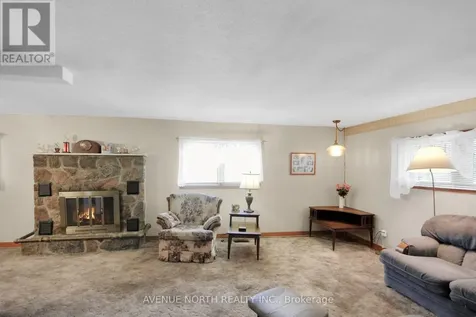 6898 Mitch Owens Road Ottawa ON K4P 1C5