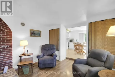 6898 Mitch Owens Road Ottawa ON K4P 1C5