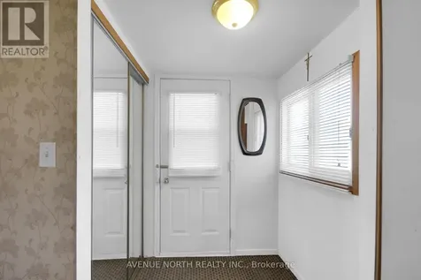 6898 Mitch Owens Road Ottawa ON K4P 1C5