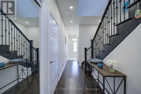 12 Mclaren Avenue Brantford ON N3T 0T3