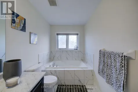 12 Mclaren Avenue Brantford ON N3T 0T3