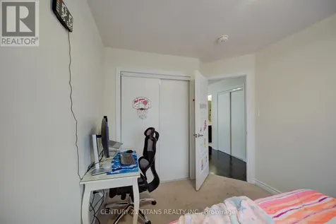 12 Mclaren Avenue Brantford ON N3T 0T3