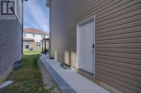12 Mclaren Avenue Brantford ON N3T 0T3
