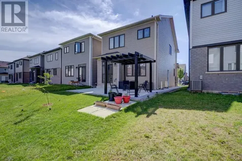 12 Mclaren Avenue Brantford ON N3T 0T3