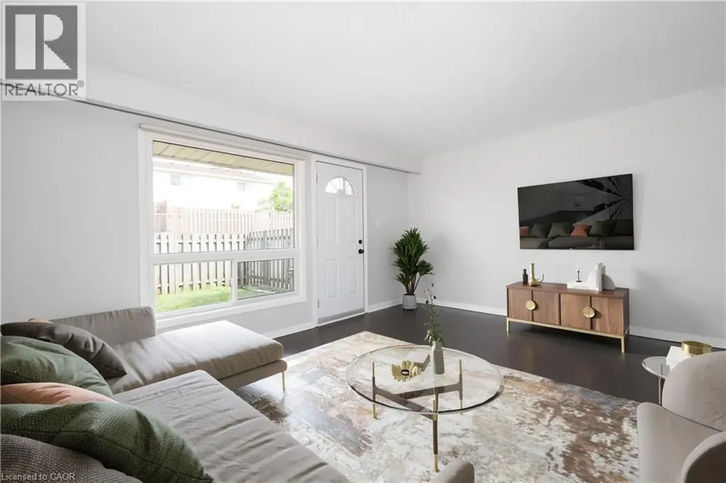 165 Green Valley Drive Kitchener ON N2P 1K3