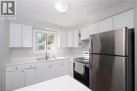 165 Green Valley Drive Kitchener ON N2P 1K3