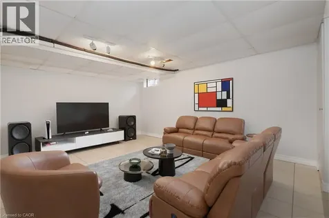 165 Green Valley Drive Kitchener ON N2P 1K3