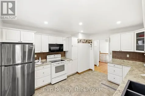 9798 County Road 2 Hamilton Township ON K9A 4J8