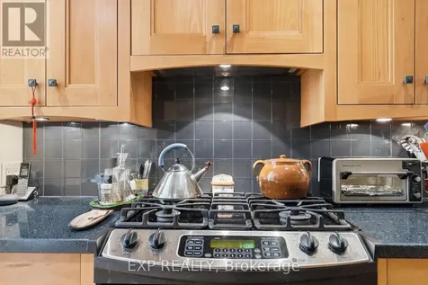 421 Hamilton Avenue South Ottawa ON K1Y 1E2