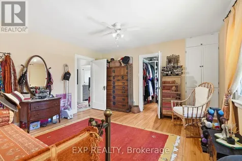 421 Hamilton Avenue South Ottawa ON K1Y 1E2