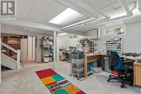 421 Hamilton Avenue South Ottawa ON K1Y 1E2
