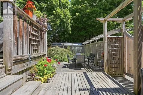 421 Hamilton Avenue South Ottawa ON K1Y 1E2