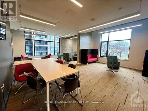 105 Champagne Avenue Ottawa ON K1S 4P3