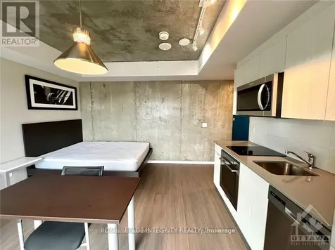 105 Champagne Avenue Ottawa ON K1S 4P3