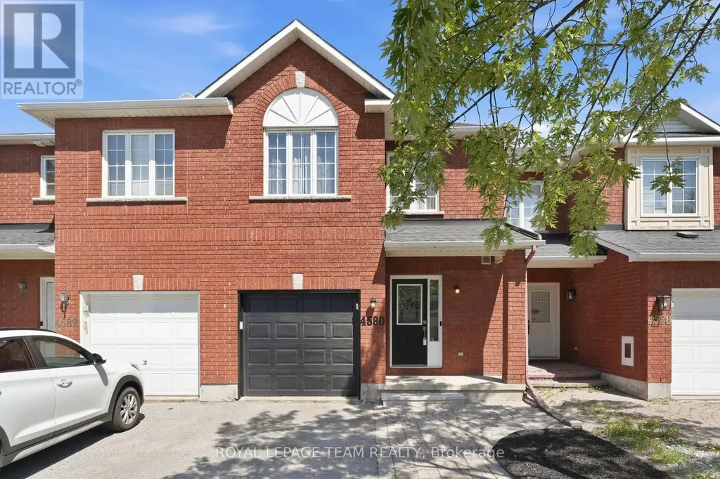 4580 Ogilvie Walk Crescent Ottawa ON K1J 1G6