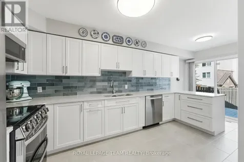 4580 Ogilvie Walk Crescent Ottawa ON K1J 1G6