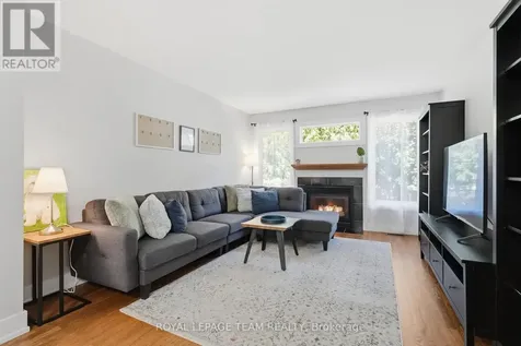 4580 Ogilvie Walk Crescent Ottawa ON K1J 1G6