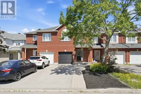 4580 Ogilvie Walk Crescent Ottawa ON K1J 1G6