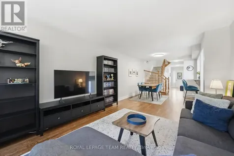 4580 Ogilvie Walk Crescent Ottawa ON K1J 1G6