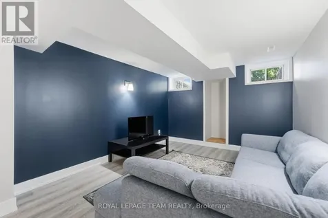4580 Ogilvie Walk Crescent Ottawa ON K1J 1G6