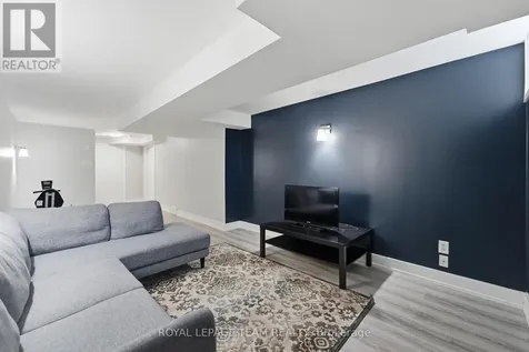 4580 Ogilvie Walk Crescent Ottawa ON K1J 1G6