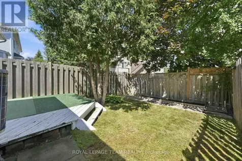 4580 Ogilvie Walk Crescent Ottawa ON K1J 1G6