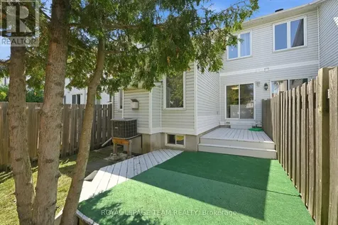 4580 Ogilvie Walk Crescent Ottawa ON K1J 1G6