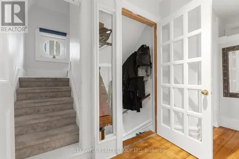 86 Fourth Avenue Ottawa ON K1S 2L2