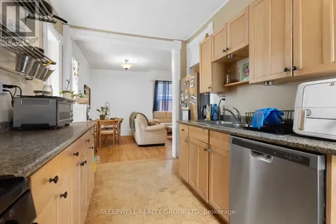 86 Fourth Avenue Ottawa ON K1S 2L2