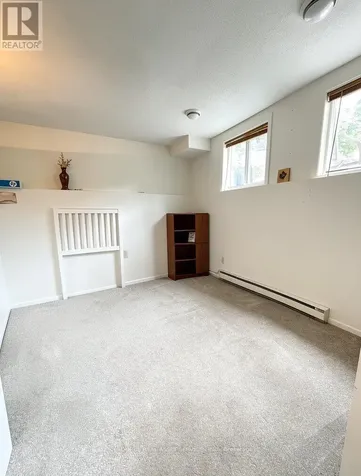 12C Sonnet Crescent Ottawa ON K2H 8W7