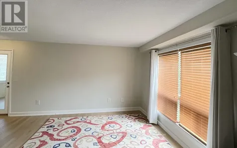 12C Sonnet Crescent Ottawa ON K2H 8W7