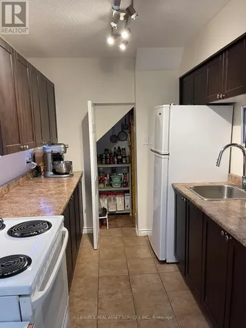 12C Sonnet Crescent Ottawa ON K2H 8W7