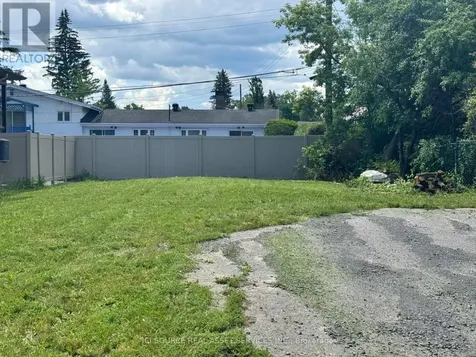 410 Smyth Road Ottawa ON K1H 5A4